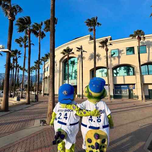 Rancho Cucamonga Quakes vs Lake Elsinore Storm