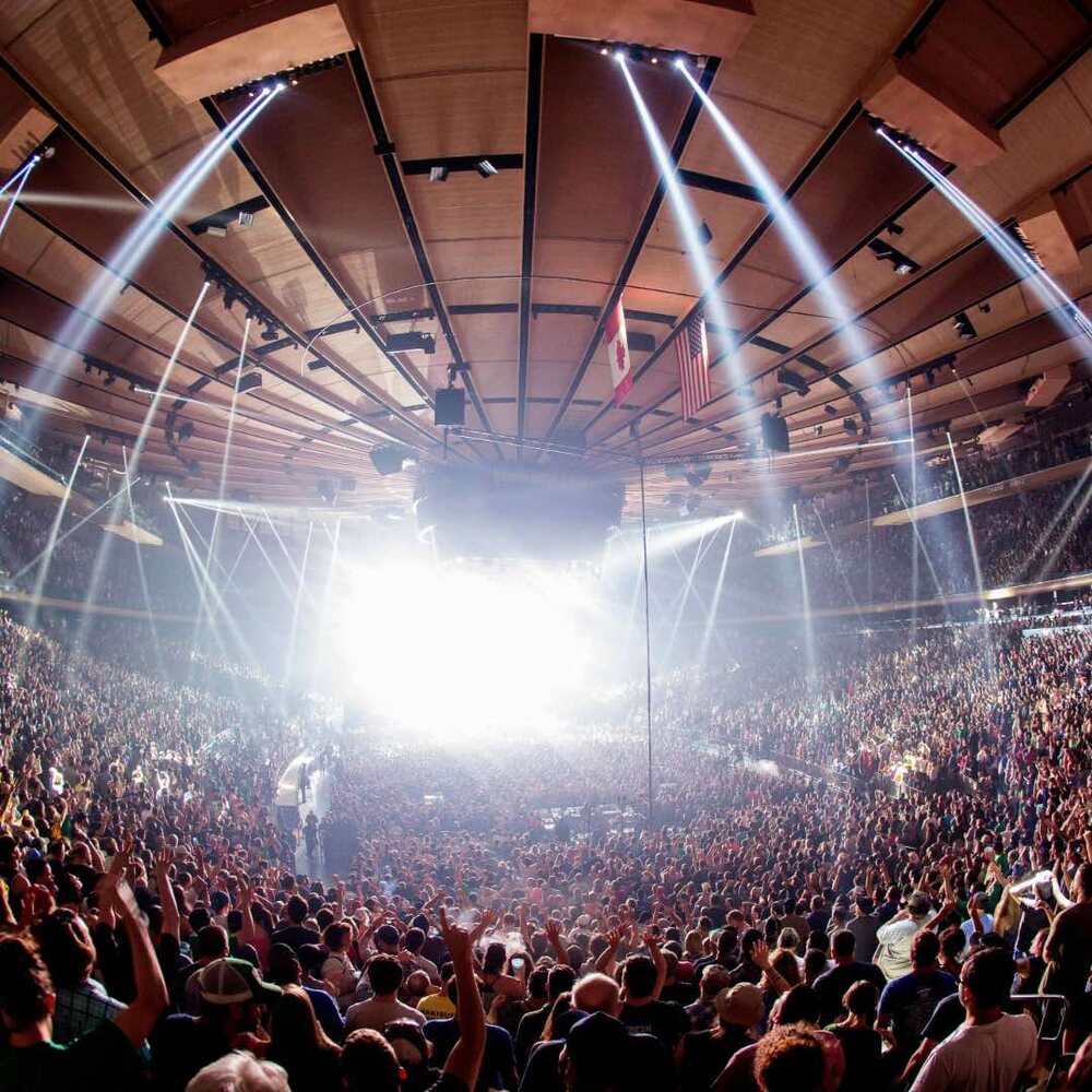 Charlie Puth at Madison Square Garden