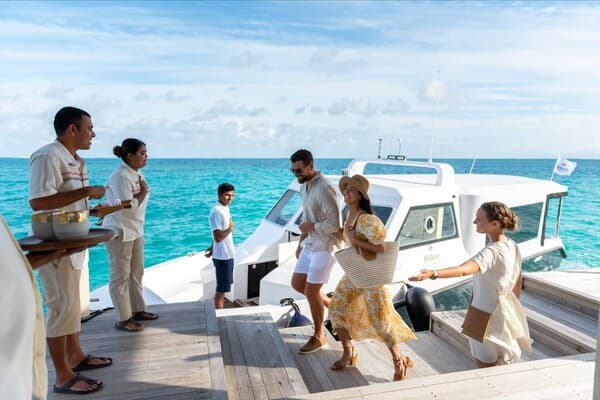 Premium Speedboat Transfer to Hilton Maldives Amingiri