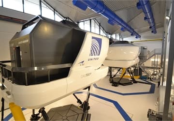Your exclusive opportunity to fly in a United flight simulator awaits-June 2026