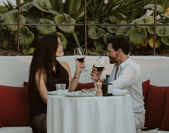 Romantic Dinner Under The Stars