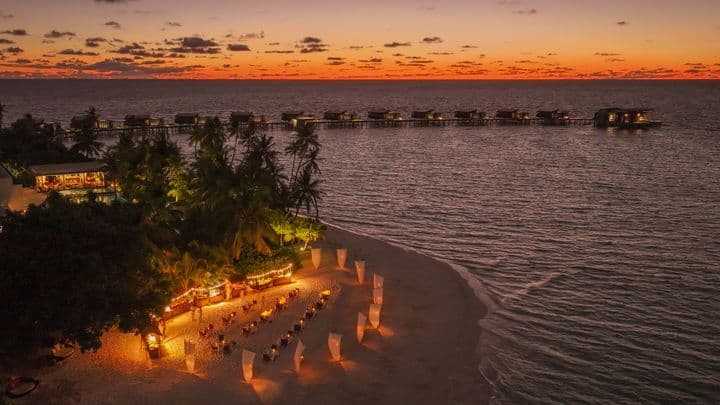Beach Dining Under The Star